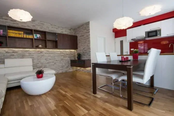 Slanec 004 BLEND CREAM