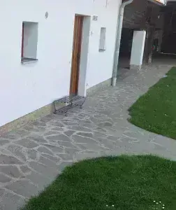 Porfyr - šedá tl. 1-3 cm