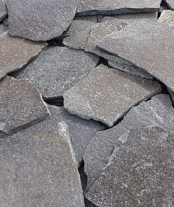 Andezit - 1-2cm - šed.hněd.čer