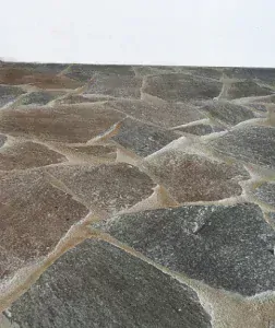 Andezit - 2-4cm - šed.hněd.čer