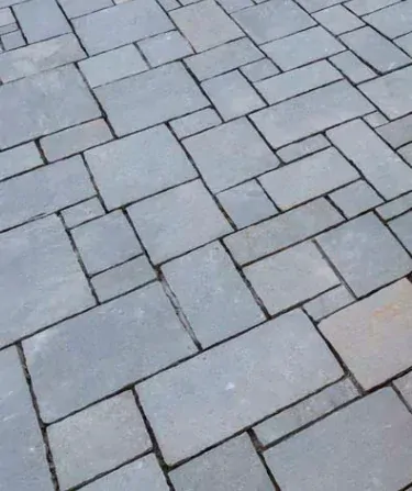 Rodopy formátovaná dlažba mix tl.2,5-4,5cm