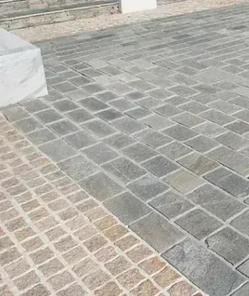Rodopy řezaná dlažba 20cm, tl. 1-3cm  
