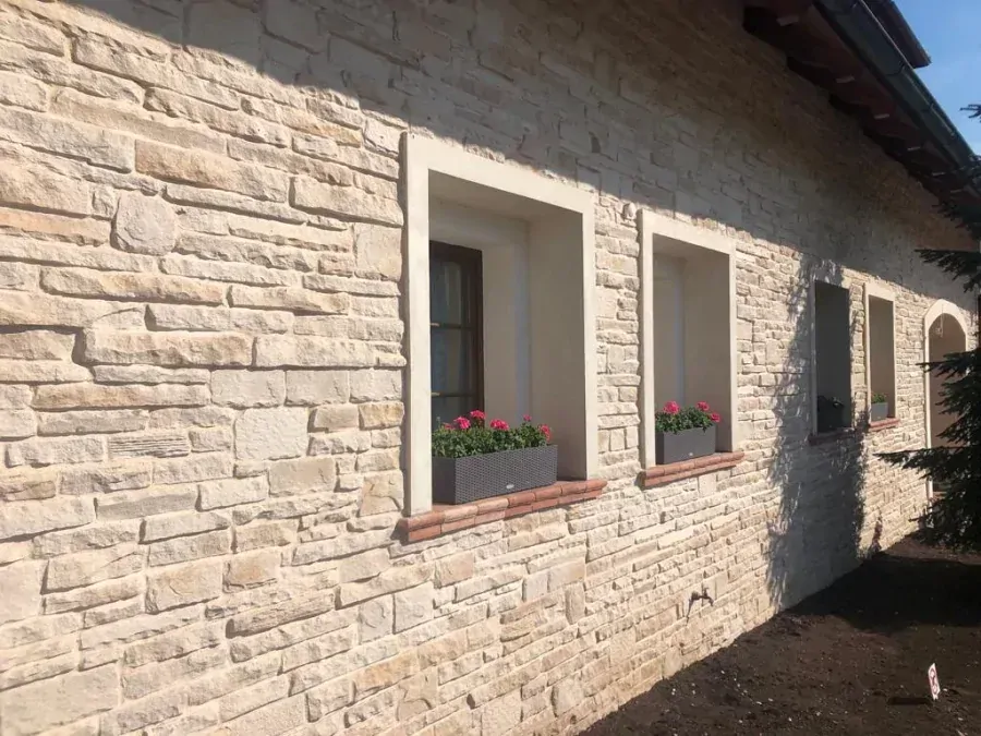 Štípaný pískovec 091 ROMA - rohový prvek