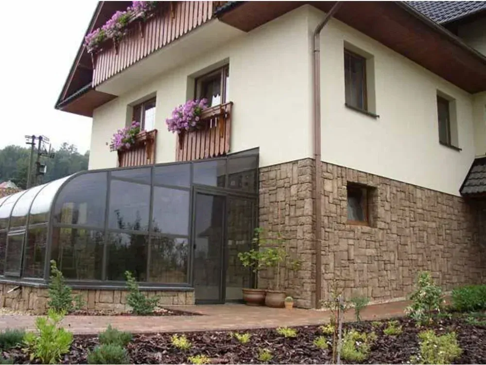 Hradní zeď 028 CHAMPAGNE