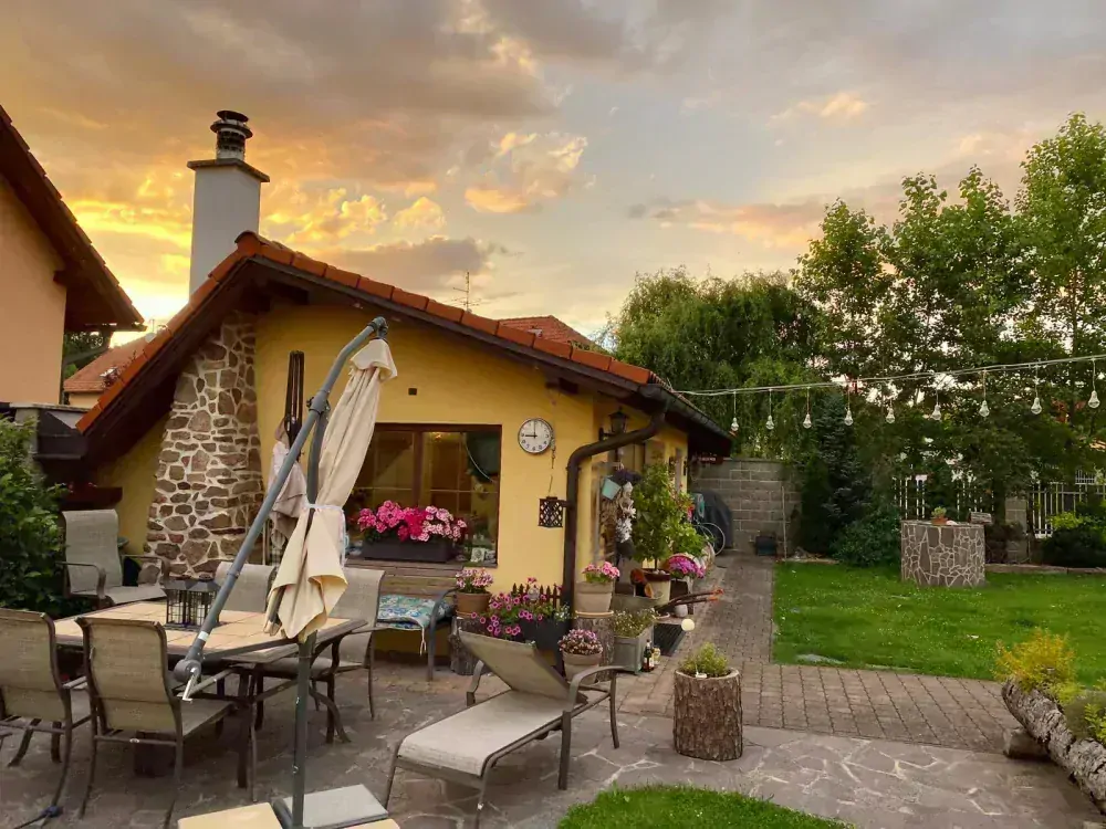 Porfyr - červená tl. 1-3 cm