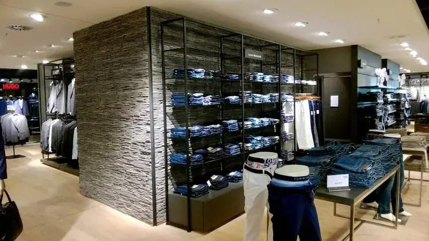 Monte Negro 408 - rohový prvek